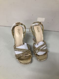 QUIZ CLOTHING GOLD SHOES - SIZE 5