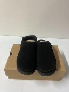 UGG GOLDEN STAR CLOG - BLACK - SIZE: 5