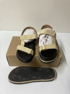 V BY VERY TREKKER SANDAL - BEIGE - SIZE: 6E