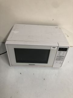 PANASONIC WHITE DIGITAL MICROWAVE