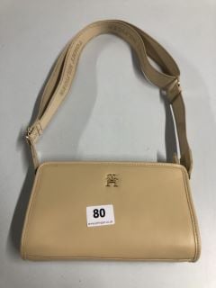 TOMMY HILFIGER WOMEN'S TH MONOTYPE CROSSOVER BAG - RRP.£58