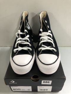 CONVERSE CTAS LIFT HI BLACK SHOES - SIZE 6