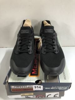 SKECHERS WORK SLIP RESISTANT BLACK SHOES - SIZE 6