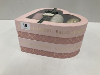 2 X BAYLIS & HARDING SIGNATURE COLLECTION KEEPSAKE BOXES JOJOBA, VANILLA & ALMOND OIL COLLECTION