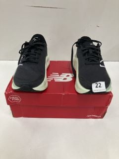 NEW BALANCE WKAIRCT1 SIZE: UK 4