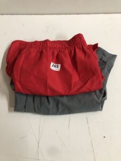 2 X NIKE CLOTHING INC SWIMMING SHORTS UK SIZE: XXL