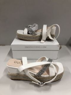 QUIZ CLOTHING SANDALS UK SIZE: 5