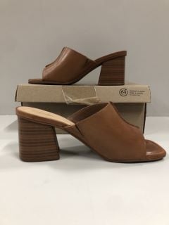 CLARKS WOMEN'S SIARA65 BAND UK SIZE: 5