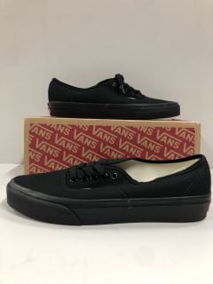 VANS AUTHENTIC UK SIZE: 7