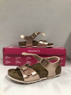 BIRKENSTOCK KIDS SANDALS UK SIZE: 11