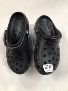 2 X CROCS INC UK SIZE: 7