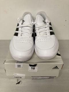 ADIDAS COURTBLOCK TENNIS TRAINER IN WHITE - SIZE UK 10