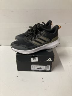 ADIDAS ULTRABOUNCE TR TRAINERS IN BLACK - SIZE UK 7.5