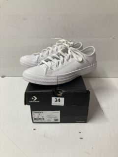 WOMEN'S CONVERSE TRAINERS IN WHITE - SIZE UK 9