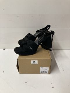 WOMEN'S FABRIC PLATFORMED HEELS IN BLACK - SIZE UK 5