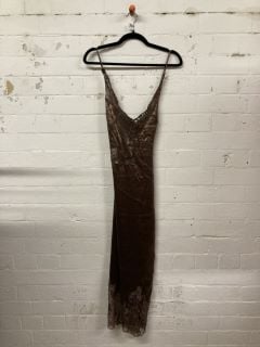 WOMEN'S DESIGNER DRESS IN PLUM/PRUNE - SIZE M - RRP £80