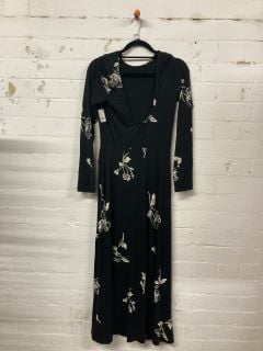 WOMEN'S DESIGNER DRESS IN BLACK - SIZE M - RRP $148