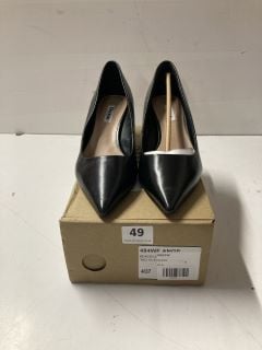 WOMEN'S DUNE LEATHER MID HEEL SHOES IN BLACK - SIZE UK 4