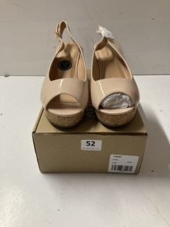 WOMEN'S EXTRA WIDE FIT PEEP TOE WEDGE SHOES IN NUDE - SIZE UK 6