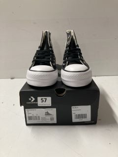 WOMEN'S CONVERSE HIGHTOP TRAINERS IN BLACK/WHITE - SIZE UK 3