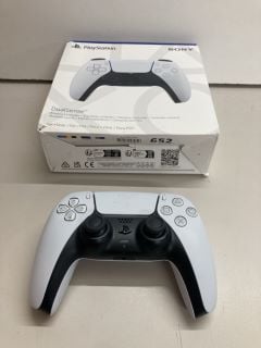 2X SONY PLAYSTATION 5 DUAL SENSE WIRELESS CONTROLLERS