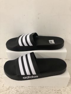 ADIDAS SLIDES SIZE: 11