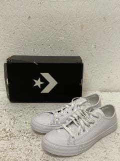 CONVERSE CT OX UNISEX SHOES SIZE: 6