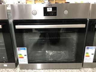 AEG BUILT-IN SINGLE OVEN MODEL: BPS356061M - RRP.£649 (EX-DISPLAY)