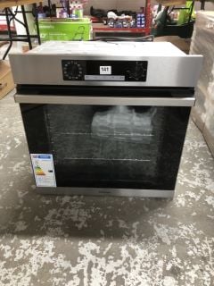 HISENSE BUILT-IN SINGLE OVEN MODEL: BSA65222AXUK - RRP.£249(EX-DISPLAY)