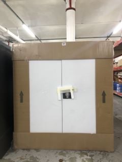 2 DOOR WHITE METAL LOCKABLE STORAGE CABINET