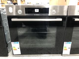 BOSCH BUILT-IN SINGLE OVEN MODEL: HRS574BS0B- RRP.£499 (EX-DISPLAY)