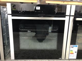 NEFF BUILT-IN SINGLE OVEN MODEL: B2ACH7HH0B - RRP.£909 (EX-DISPLAY)