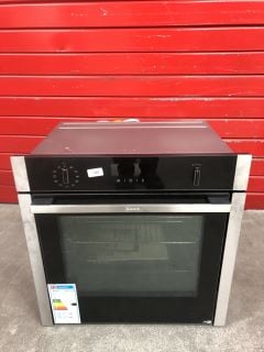 NEFF INTEGRATED SINGLE OVEN MODEL: B6ACH7HH0B (EX DISPLAY) RRP: £879