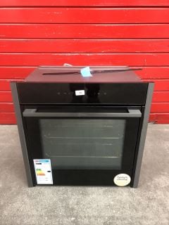 NEFF INTEGRATED SINGLE OVEN MODEL: B54CR71G0B (EX DISPLAY) RRP: £949