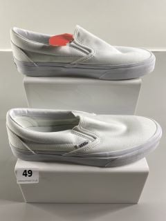 VANS CLASSIC SLIP TRAINERS UK SIZE 6.5