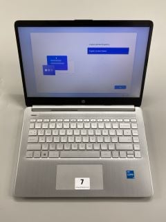 HP 14S-DQ2510SA 256GB LAPTOP IN SILVER. (WITH BOX & CHARGER). INTEL CORE I3, 4GB RAM,   [JPTN41816]