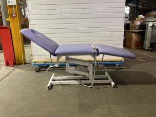 ECO POSTURAL MASSAGE PHYSIO TABLE