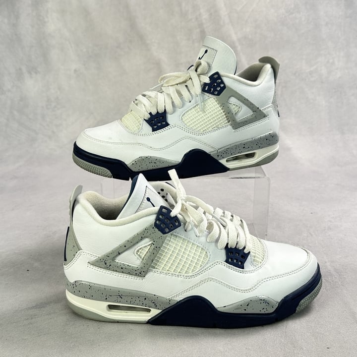 Air Jordan 4 Retro Midnight Navy DH6927-140 Sneakers - Size 7 (VAT ONLY PAYABLE ON BUYERS PREMIUM)