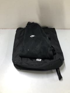 NEW BALANCE SINGLE POCKET BACKPACK - RRP £50.00 & NIKE BLACK JUMPER - SIZE SMALL