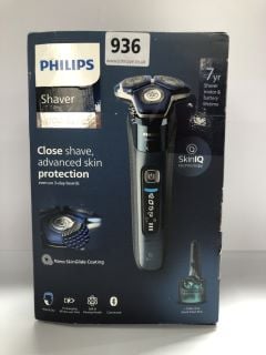 PHILIPS 7000 SERIES SHAVER