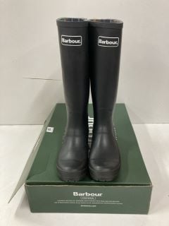 BARBOUR LONG WELLINGTON BOOTS SIZE: UK 7