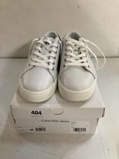 MEN'S CALVIN KLEIN JEANS CLASSIC CUP LOW LACE TRAINERS IN BRIGHT WHITE SIZE EU 40