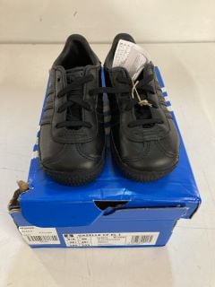 KIDS ADIDAS GAZELLES IN BLACK SIZE UK 9