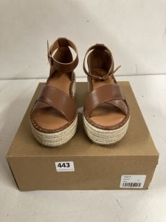 WOMEN'S CROSS STRAP WEDGE SANDALS IN TAN SIZE UK 4