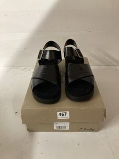 PAIR OF CLARKS SANDALS IN BLACK - SIZE  8