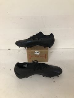 PAIR OF ADIDAS CRAZYFAST FOOTBALL BOOTS IN BLACK - SIZE 10