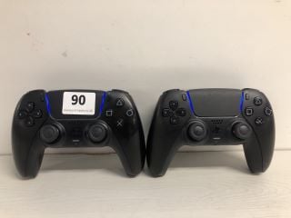 2 X SONY PLAYSTATION DUALSENSE PS5 CONTROLLERS