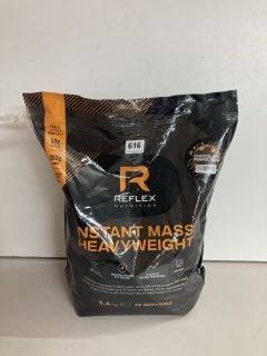 SACK OF REFLEX NUTRITION INSTANT MASS HEAVYWEIGHT