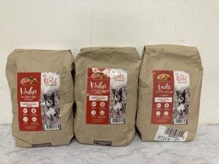 3 X 6KG BAGS OF WILD ANIMAL LACHS DOG FOOD (BB 26/11/24)