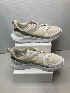 CALVIN KLEIN JEANS EVA RUNNER LOW LACE UP TRAINERS UK SIZE 8